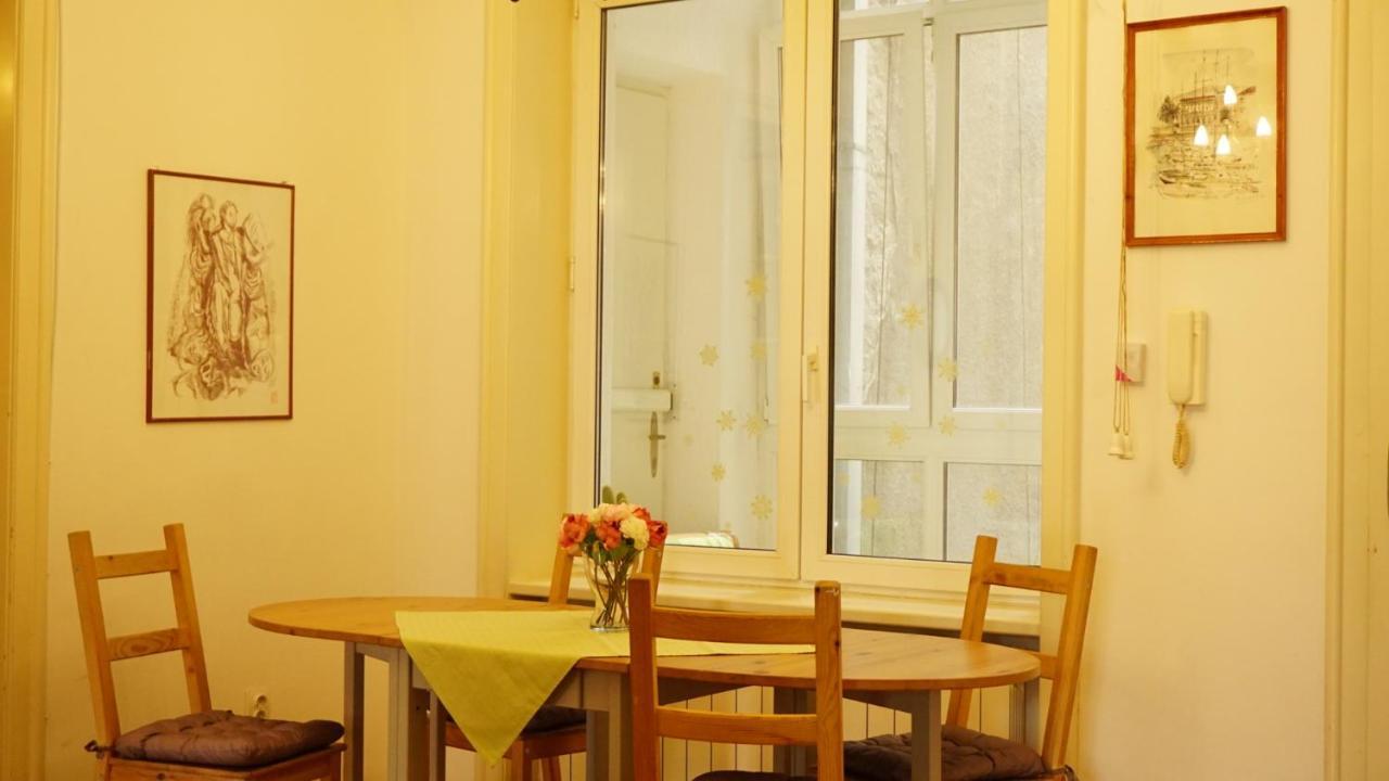 Green Land Apartment Belgrado Buitenkant foto